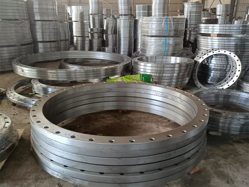 Large diameter flange
