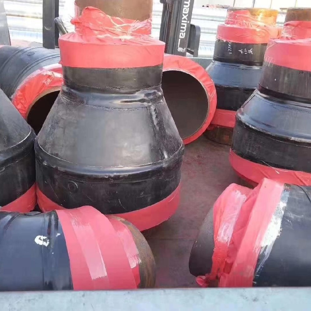 Insulation and anti-corrosion reducing pipe